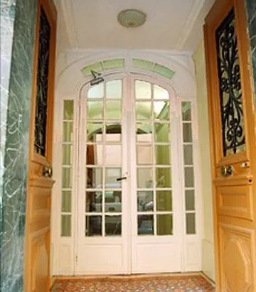 Hotel Bervic Montmartre Parigi