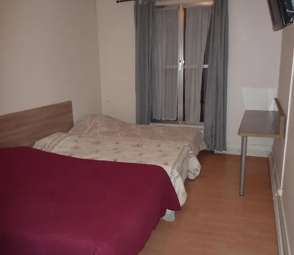 Bervic Montmartre Отель *