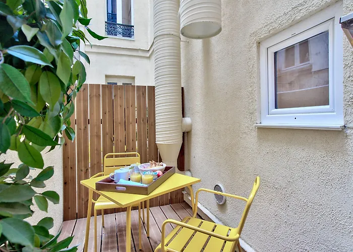 Bervic Montmartre ホテル *