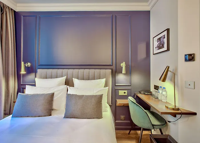 Bervic Montmartre Париж