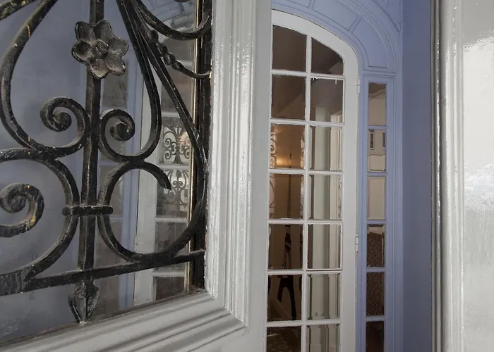 فندق Bervic Montmartre باريس