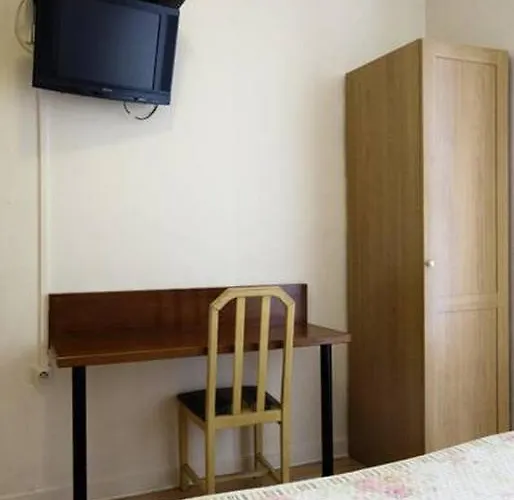 Bervic Montmartre Отель Париж