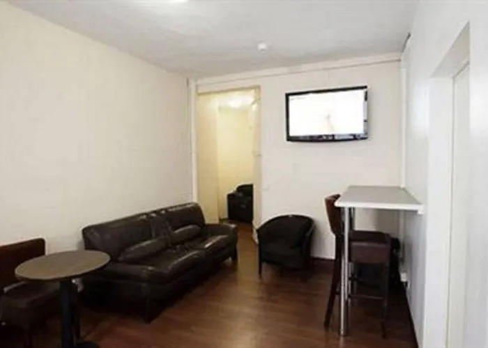 Bervic Montmartre Париж