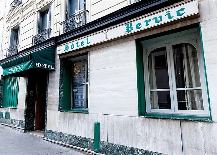 ホテル Bervic Montmartre パリ
