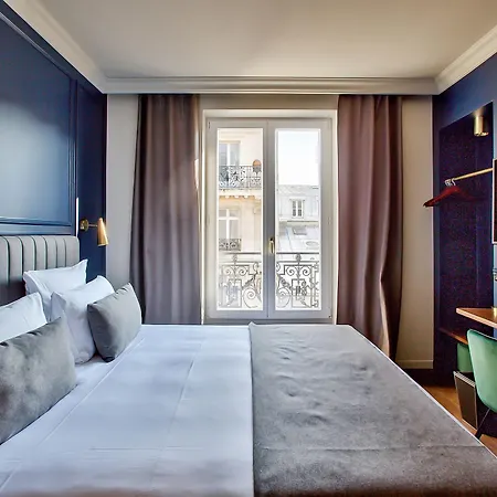 Hotel Bervic Montmartre Paris