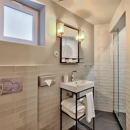 Bervic Montmartre Hotel